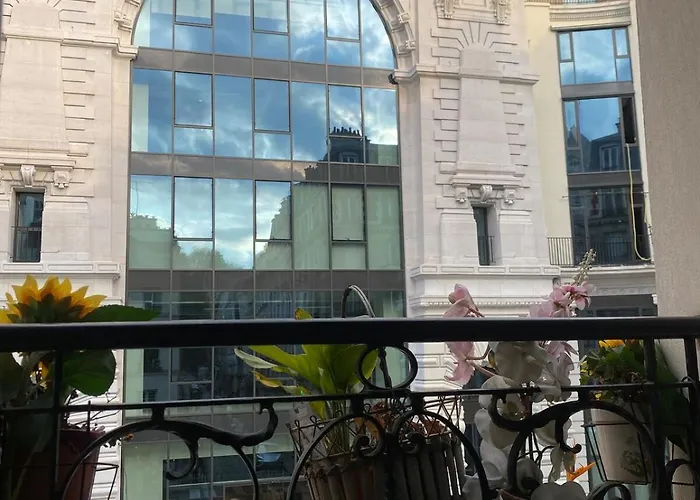 Del Sarte Montmartre Apartment